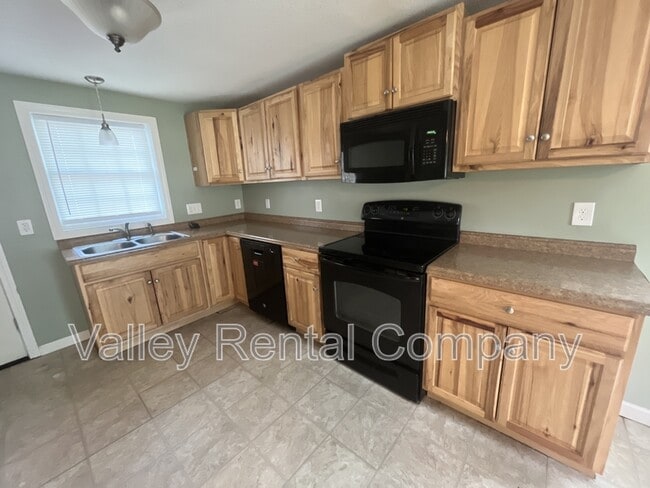 Photo - 201 Middle St