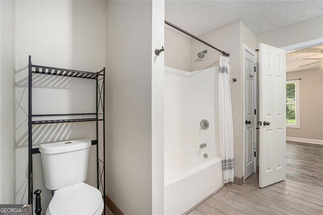 Photo - 3610 Bonneville Dr