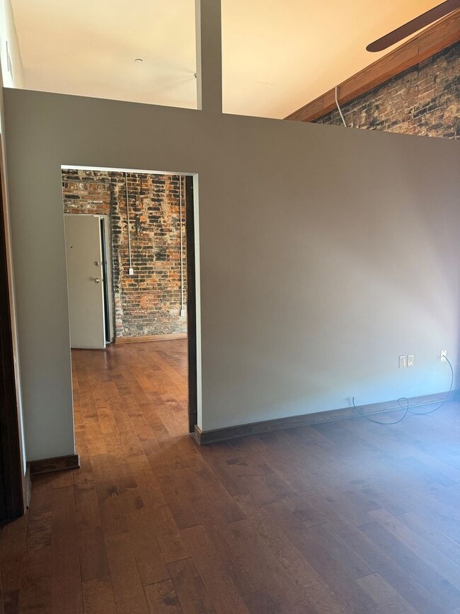 Photo - 210 W Main St Unit Loft 201 vacant