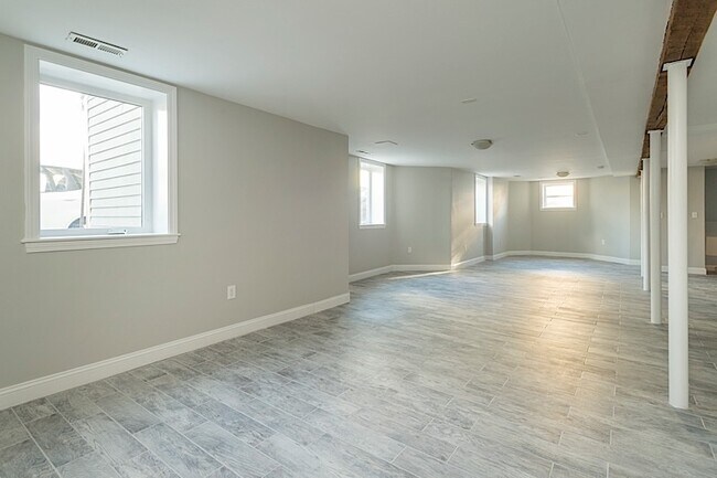 Photo - 98 Elm St Unit #1