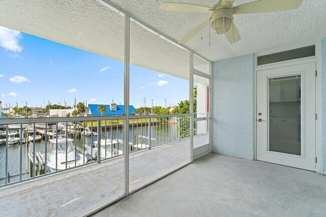 108 Paradise Harbour Blvd Unit 314