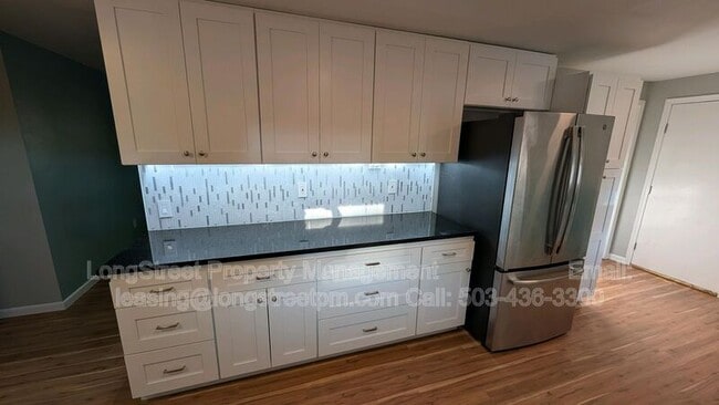 Photo - 2975 NW Stewart St