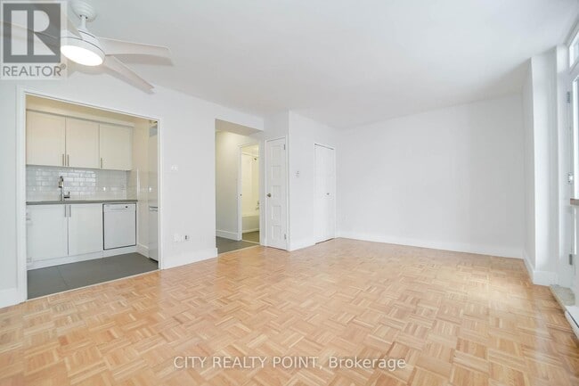 Photo - 55 Isabella St Unit 1204