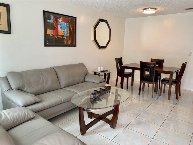 Photo - 9845 Riverside Dr