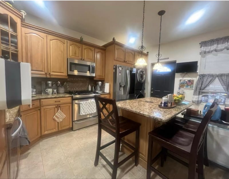 Photo - 125-10 18th Ave