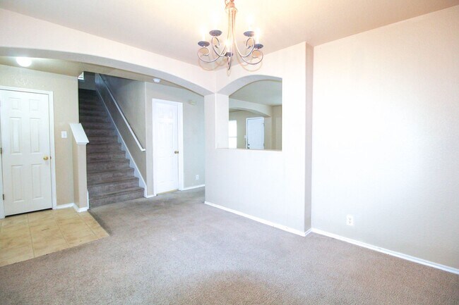 Photo - 126 Hallie Pass