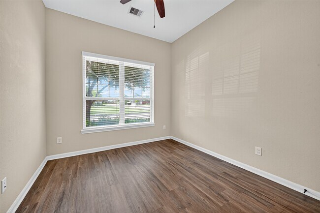 Photo - 19334 N Cottonwood Green Ln