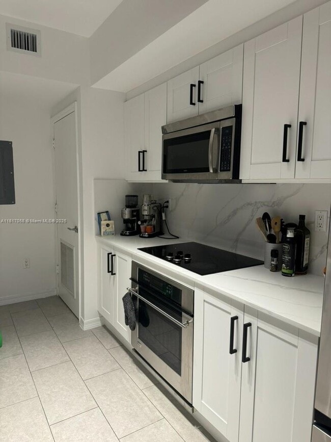 Photo - 500 Brickell Ave Condo Unit 1705