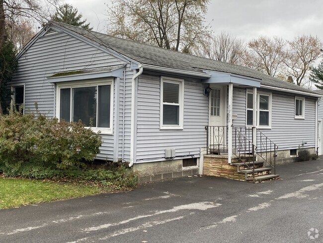 Building Photo - 5332 W Taft Rd Rental