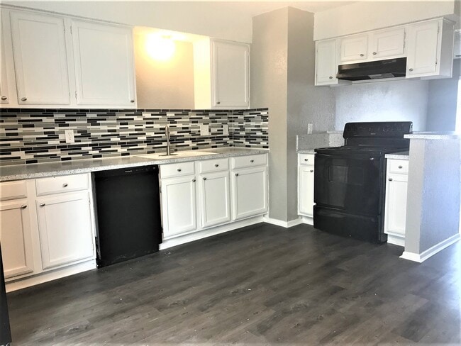 Hazelwood Apartments - Hazelwood Apartments