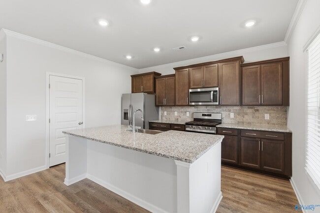 Photo - 212 Paladin St