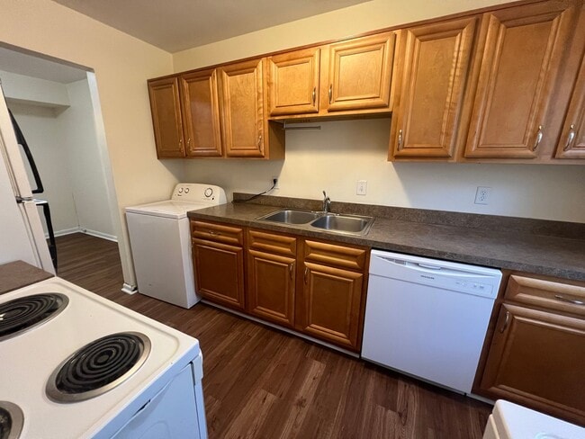 Photo - 936 Maryland Ave