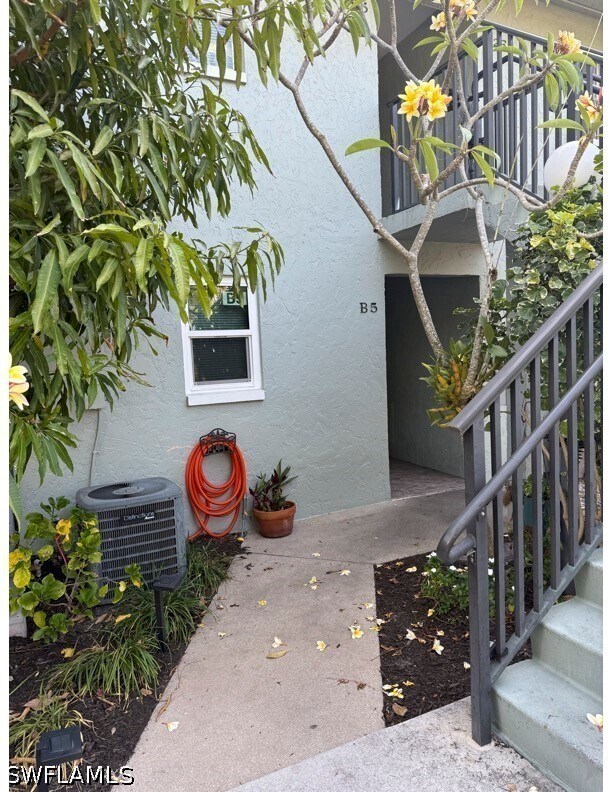 Building Photo - 27249 Pullen Ave Unit 5