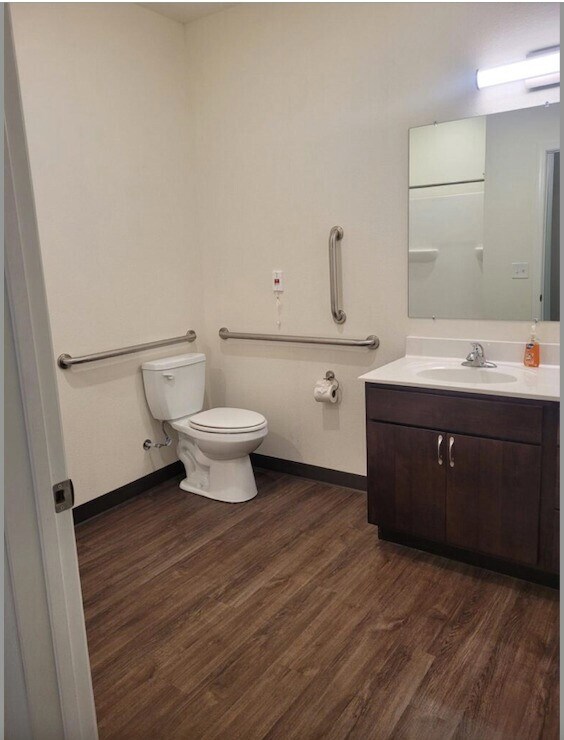 Photo - 749 Streeter Dr