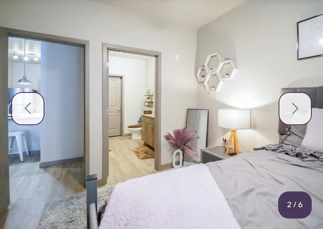 Photo - 521 Hank Aaron Dr SW Unidad 523 A