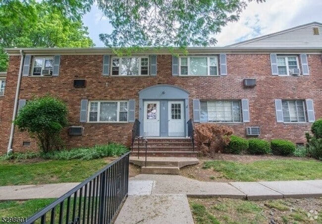 Building Photo - 9 Wedgewood Dr Unit 94 Rental