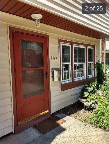 Photo - 109 N Franklin St