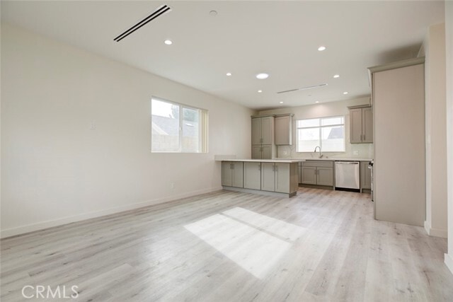 Photo - 10343 Jardine Ave