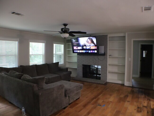 Photo - Clear Creek Dr