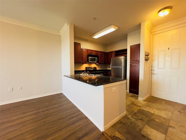 Building Photo - 7575 Kirby Dr Unit 3403 Rental