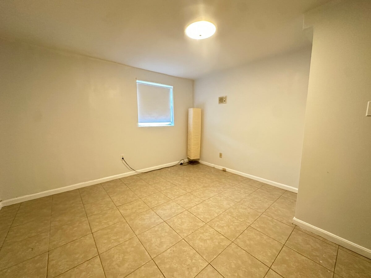 Photo - 7501 Elmore Ln