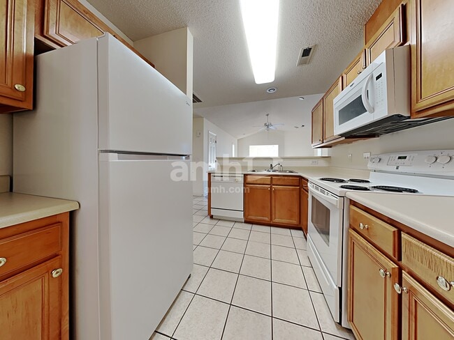 Photo - 110 Exeter Ct