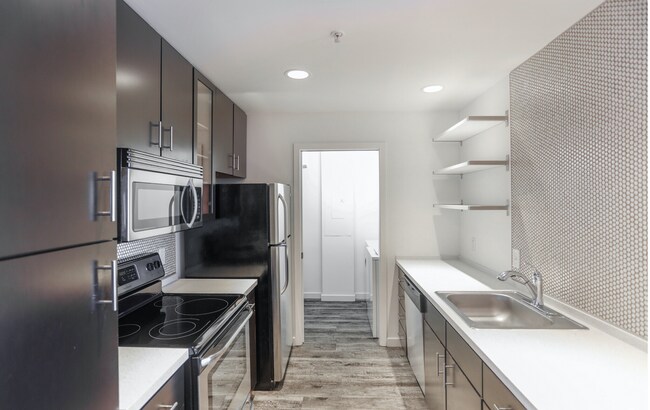 Hinge Apartments