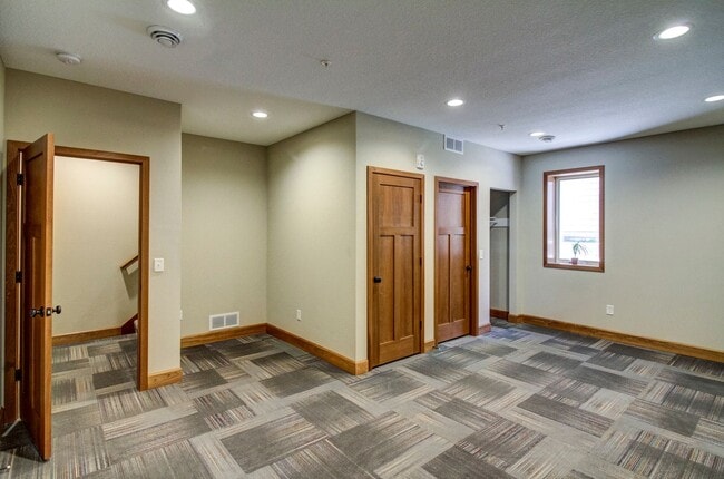 Photo - 1208 Como Ave SE Unit #2