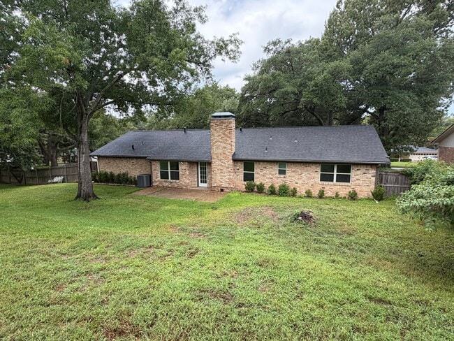 Photo - 3424 Glendale Dr