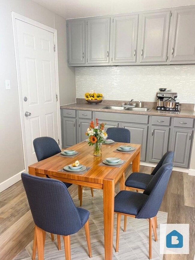 Photo - 417 N 30th St