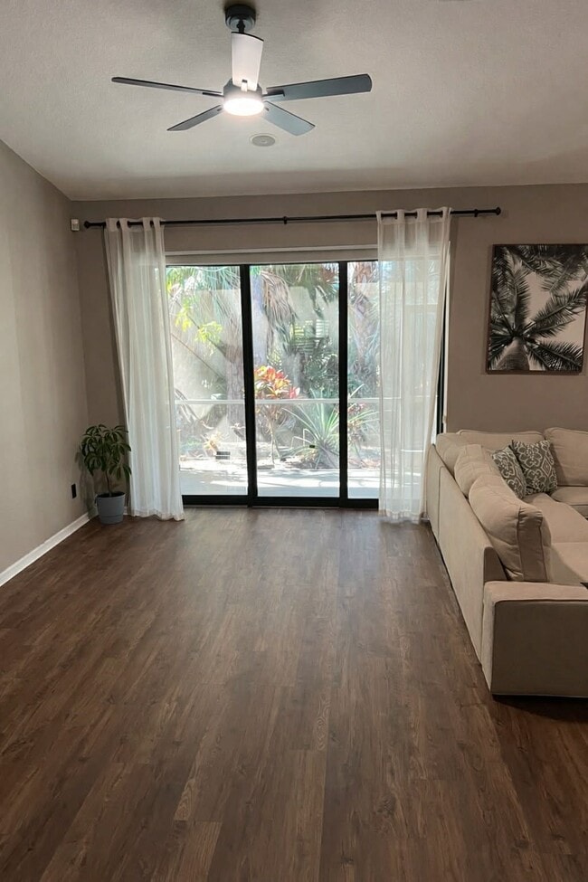 Photo - 7575 Meadow Lakes Dr