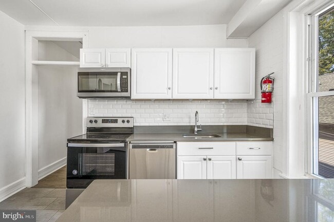 Photo - 303 S Main St Unit 2