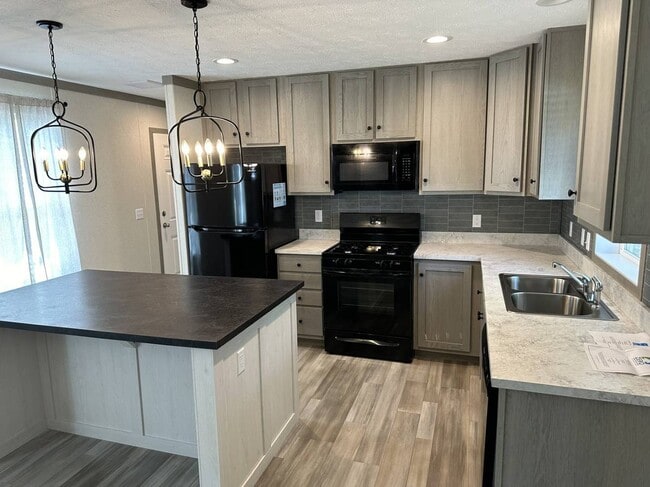 Photo - 9618 Seaway Dr