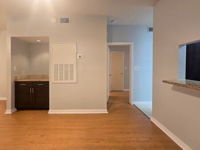 Photo - 500 Ferry Rd Unit 323C