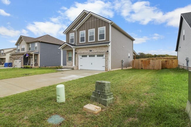 Photo - 845 Macon Ln