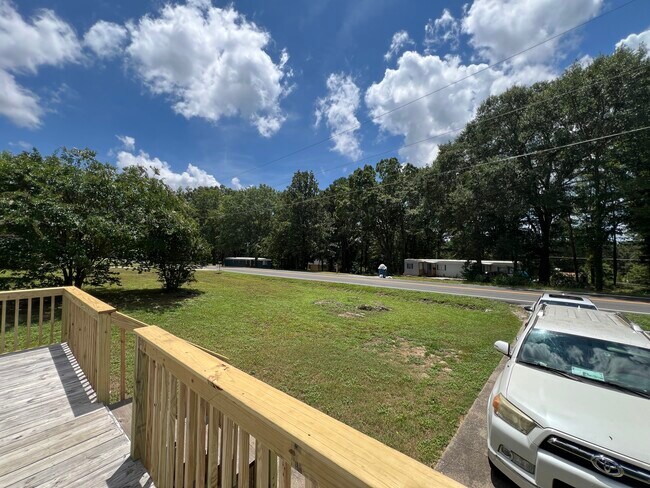 943 Grier Rd