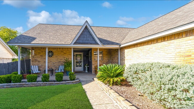 Photo - "Charming 2-Bed Oasis with Granite Touches in Schertz - Your Cozy Retreat Awaits!"