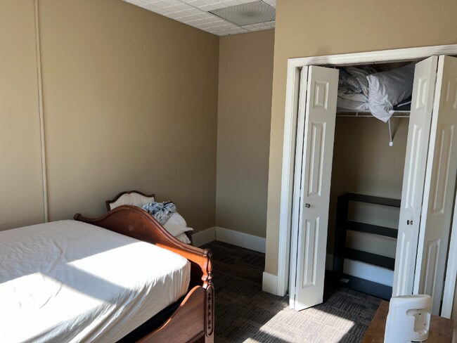 Photo - 12 2nd St NE Unidad #5