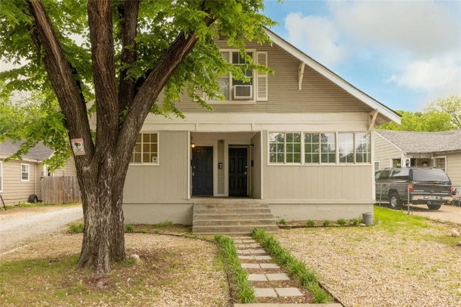 Photo - 2317 Gilford St Unidad B