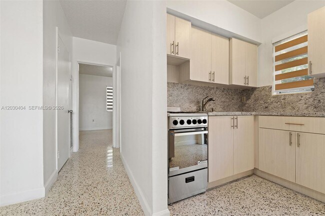 Photo - 3211 NW 13th Terrace Unidad 3211
