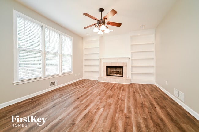 Photo - 110 Westbrook Way