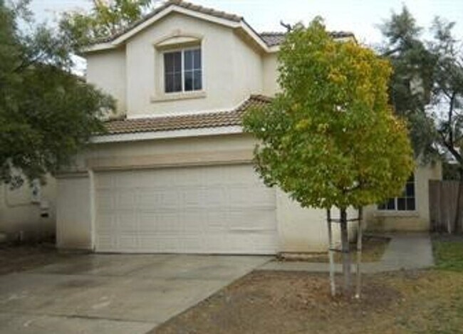 Photo - 650 Laxford Rd