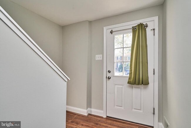 Photo - 8076 St Annes Ct