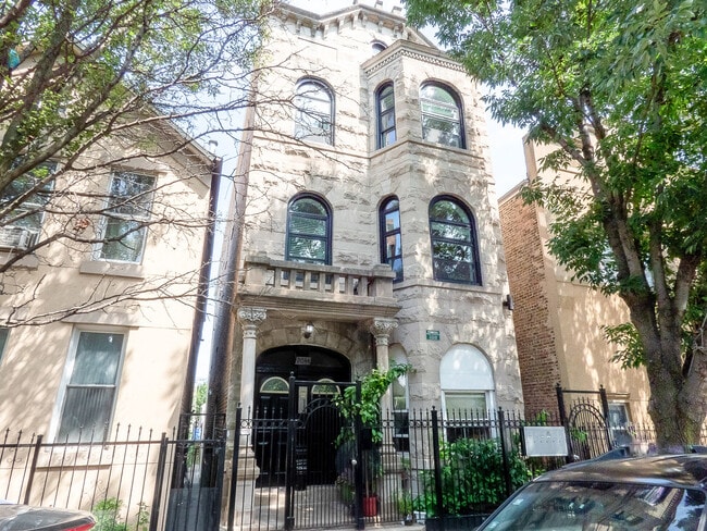 Building Photo - 2044 W 19th St Unit 3R Rental