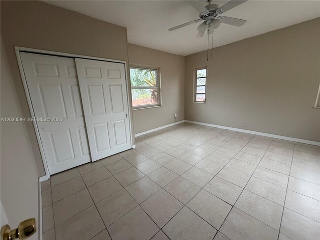 Photo - 1420 NW 26th Ave Unit top