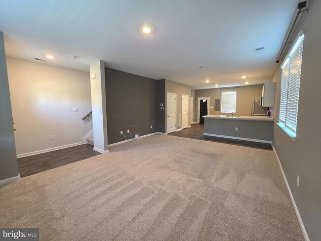 Photo - 424 Ridgely Blvd