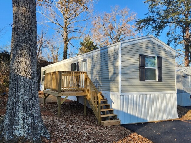 Building Photo - 2408 Park Edge Way