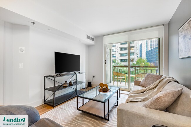 Photo - 1221 S Eads St Unidad 01-0504.1407415