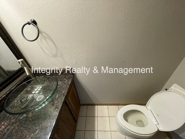 Photo - 2626 E Nichols Cir