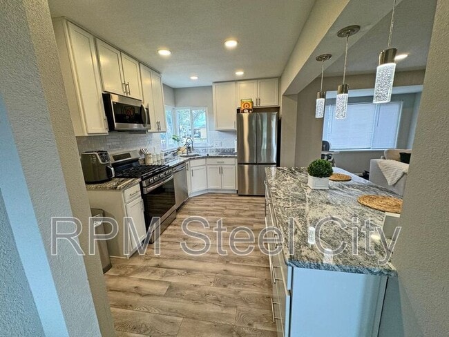 Photo - 2524 7th Ave